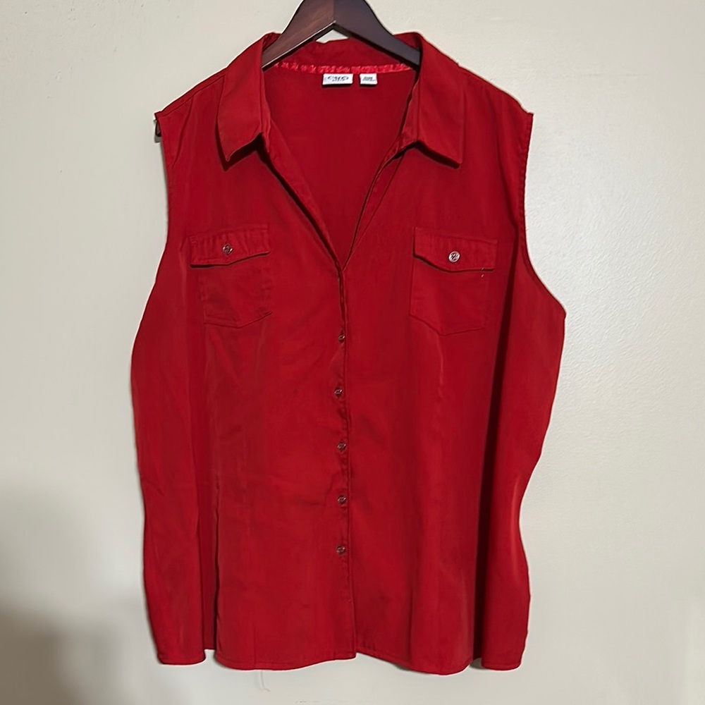 Red Sleeveless Button-Up Top